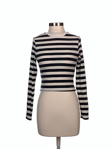 Bershka Bluz %70 İndirimli.