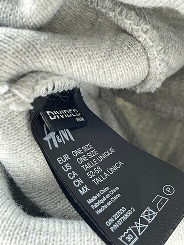 Beden H&M Bere %70 İndirimli.