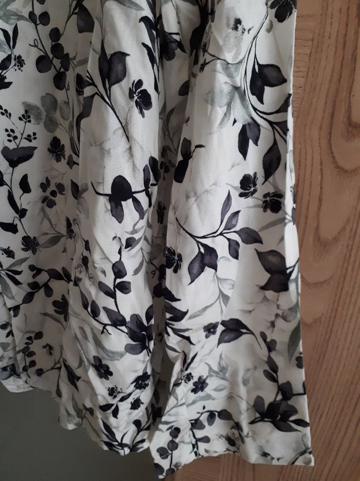 LCW sıfır etiketli Gri Desenli V Yaka Uzun Kollu Bluz - Görsel 4