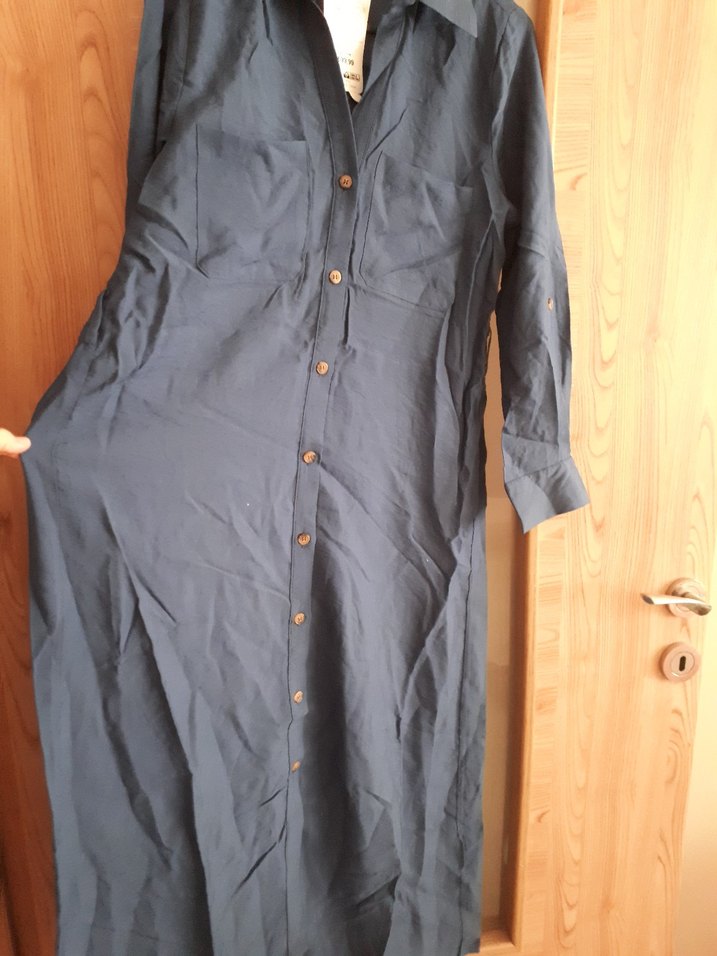 LCW sıfır etiketli Düğmeli Lacivert Uzun Elbise - Görsel 2