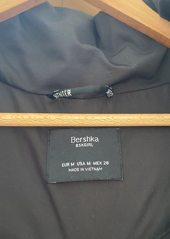 Bershka Siyah Kadın Midi Kışlık Mont