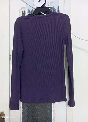 River Island Yenii