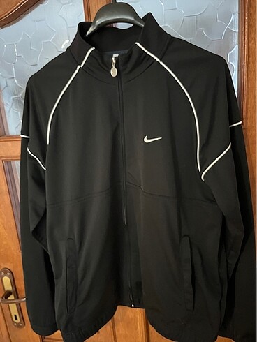 Nike Fermuarlı Üst