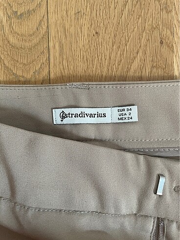 34 Beden Stradivarius Kumaş Pantolon