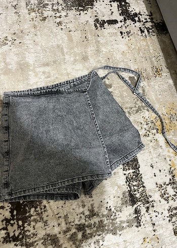 Gri Kemerli Kadın Kot Şort - Görsel 2