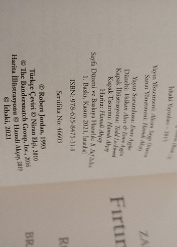 Fırtına Toplanıyor - Robert Jordan & Brandon Sanderson - Görsel 3