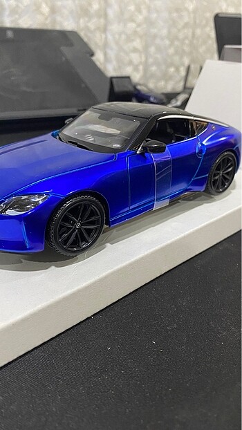 Nissan Z Diecast Metal Model