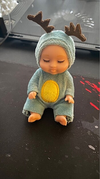Minyatür Kostümlü Bebek Figürü