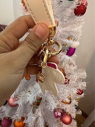 Beden ten rengi Renk Çanta aksesuarı ve anahtarlık ????
