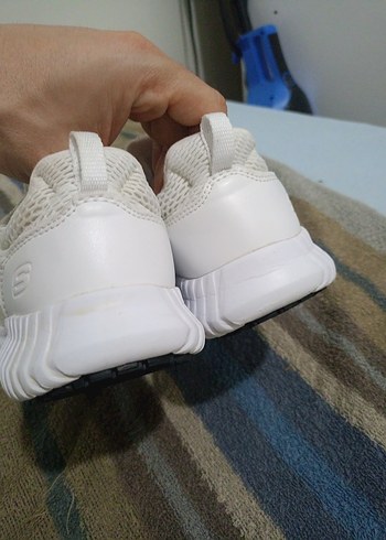 37 Beden orjinal skechers ayakkabı