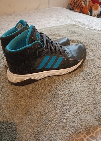 39 Beden mavi Renk Orjinal adidas
