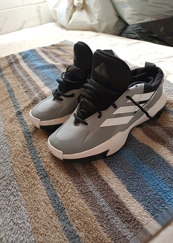 orjinal adidas ayakkabı