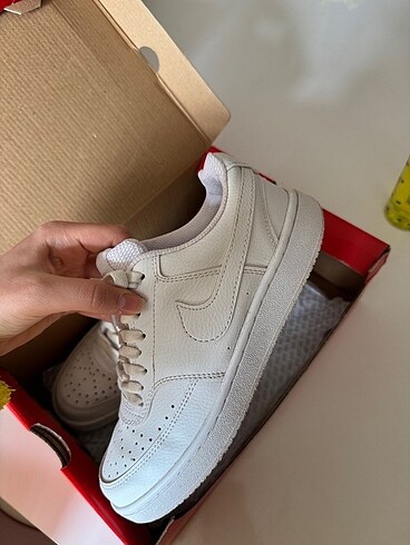 Nike Beyaz Nike spor ayakkabı