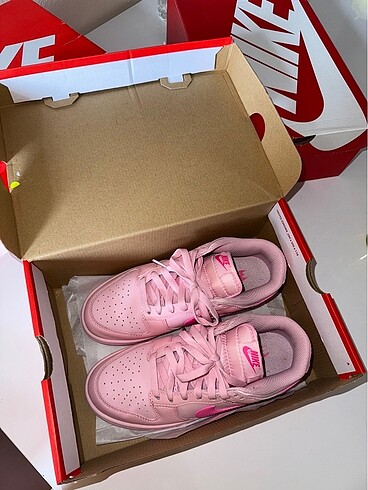 38,5 Beden Nike dunk low model