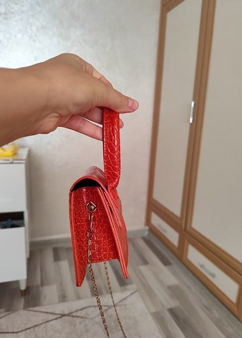 Diğer turuncu yılan Derisi Desenli Zincir Detaylı Çanta