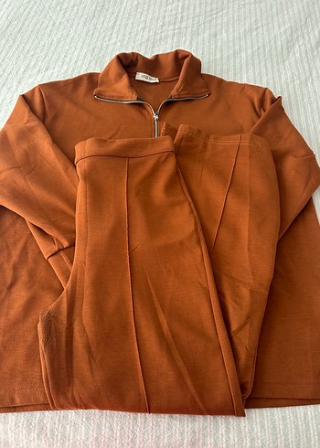 Kadın Kahverengi Yarım Fermuarlı Sweatshirt