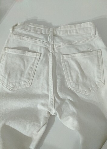 26 Beden beyaz Renk Krem İspanyol paça pantolon 