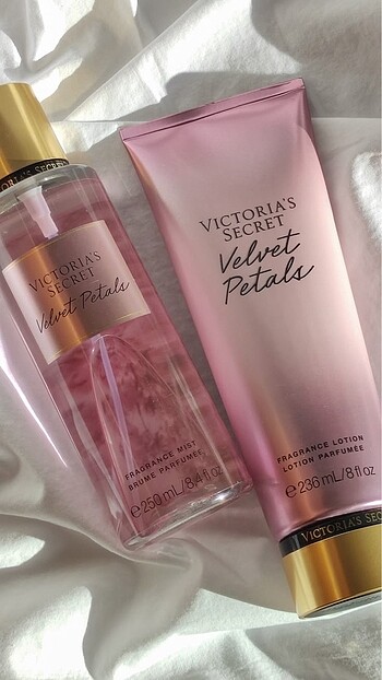 Victoria Secret Velvet Petals