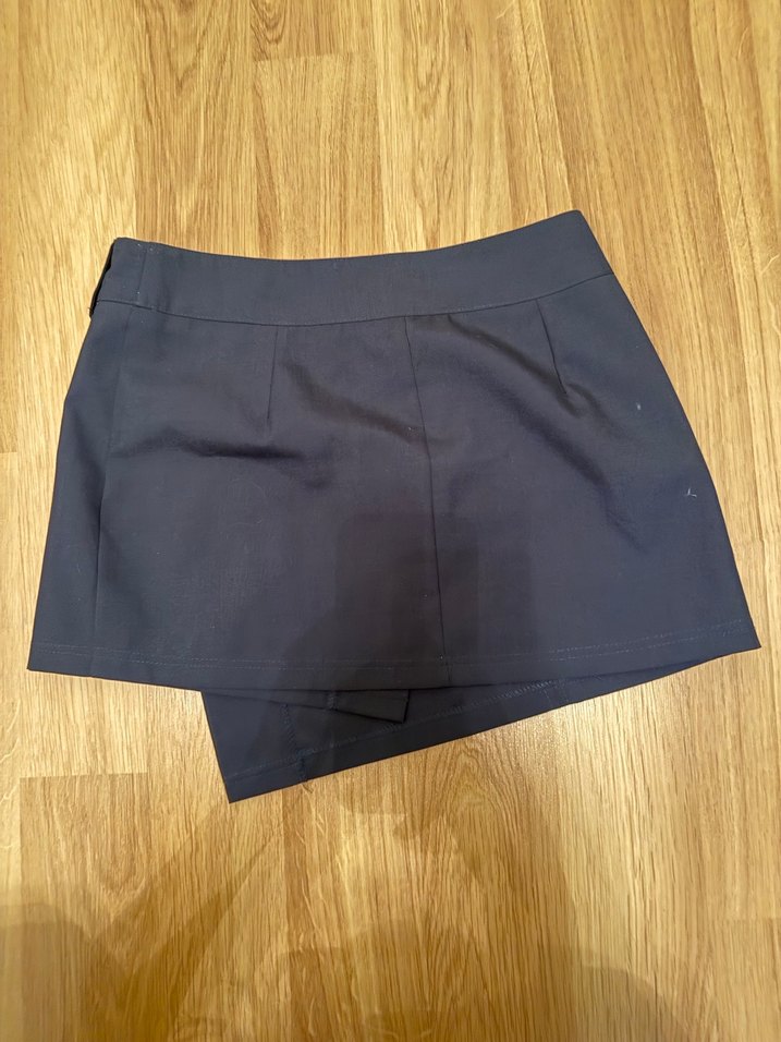 Siyah Mini Etek, Rahat Kesim, Ofis Stili - Görsel 3