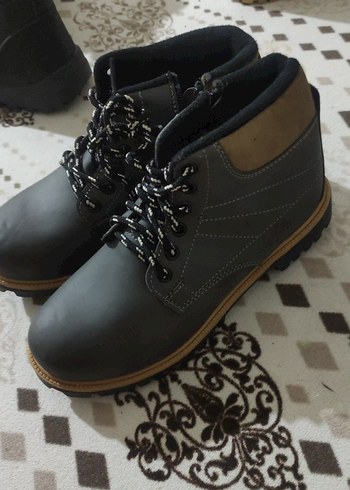 Gri Yılan Desenli Bağcıklı Erkek Bot - Görsel 3