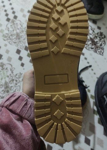 Siyah Bağcıklı Kadın Dolgu Topuk Bot - Görsel 3