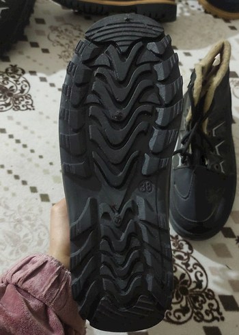 Siyah Bağcıklı Erkek Çocuk Botu - Görsel 3