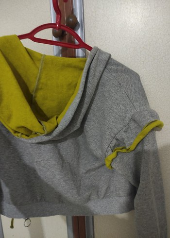 Gri Kapüşonlu Kısa Fermuarlı Sweatshirt - Görsel 3