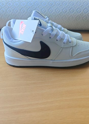 Nike 38