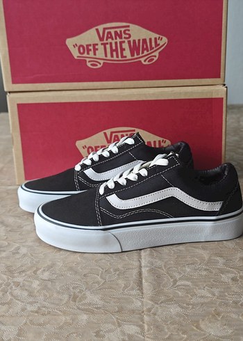 37 Beden Vans Kadın Siyah Beyaz Sneakers