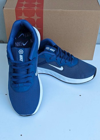 Nike 42