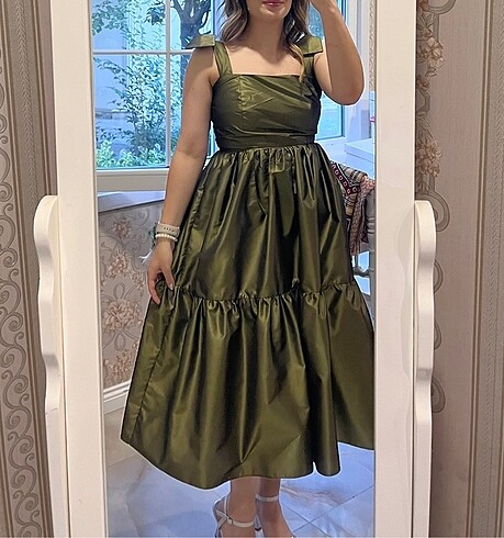 Oleg Cassini midi elbise