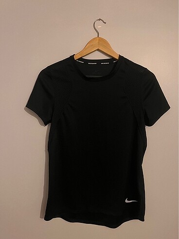 Nike orijinal koşu üstü
