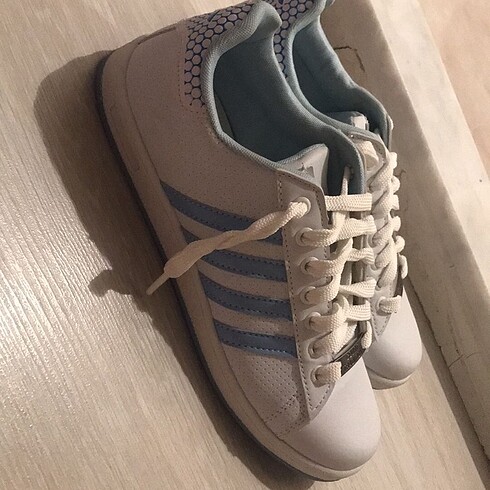 40 Beden beyaz Renk Adidas