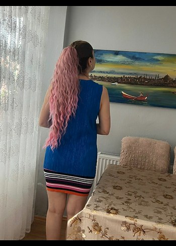 Beden PEMBE PENÇE TOKALI AT KUYRUĞU SAÇ