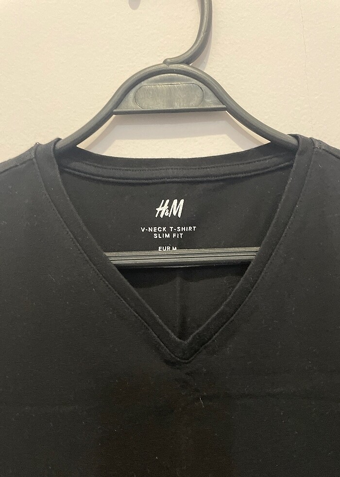Hm erkek siyah v yaka tişört Orjinal Ürün - Görsel 2