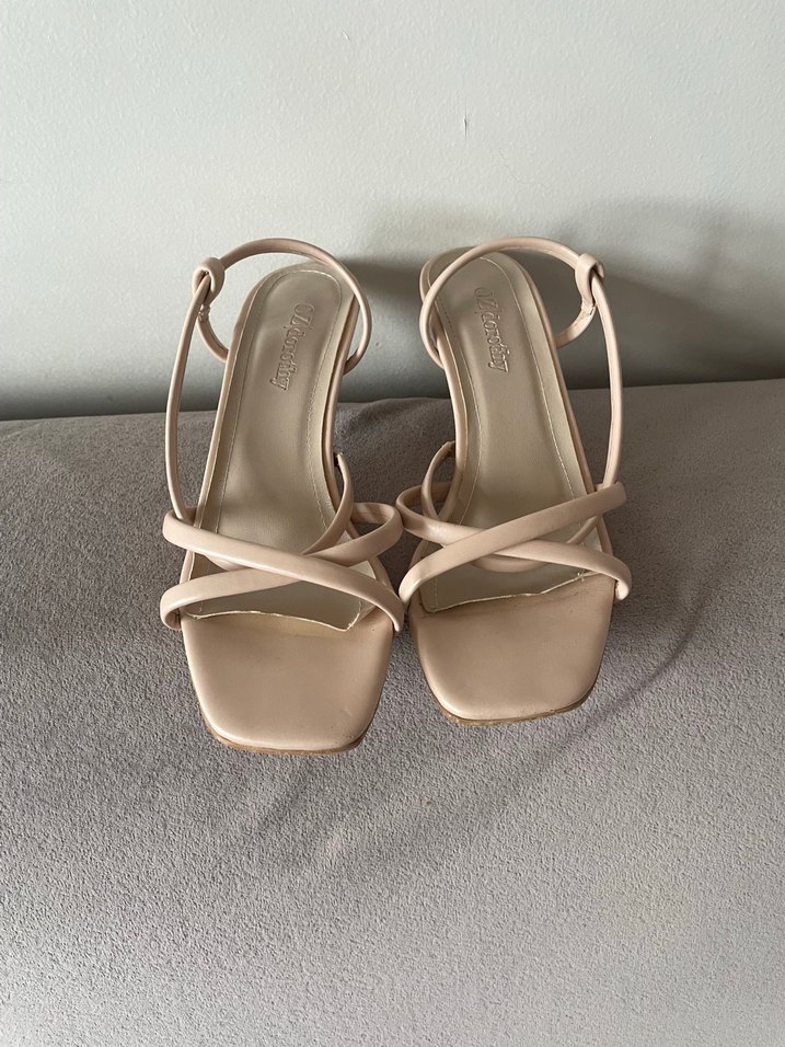 Bej İnce Topuklu Minimalist ayakkabı - Görsel 4