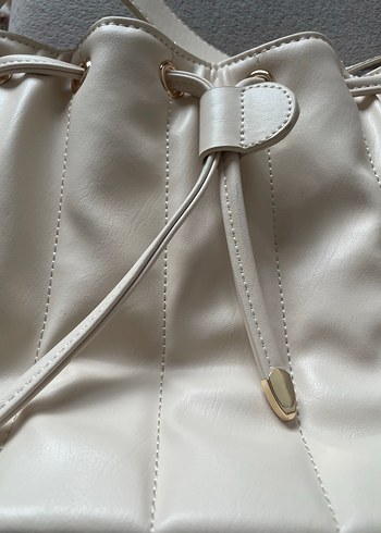 Fabrika Beyaz Deri Kemer Detaylı Kadın Çanta Orijinal Ürün - Görsel 5