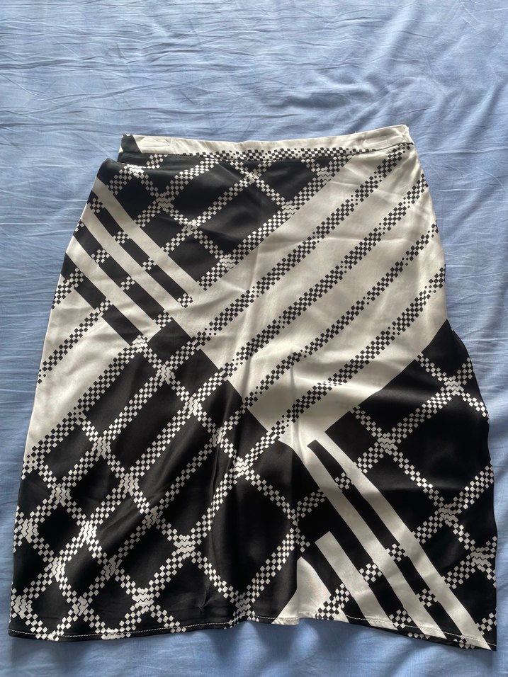 İpekyol Kareli Midi Eteği Orijinal Ürün - Görsel 4