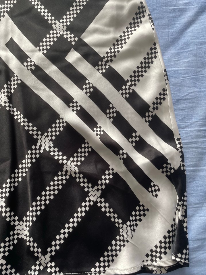 İpekyol Kareli Midi Eteği Orijinal Ürün - Görsel 2