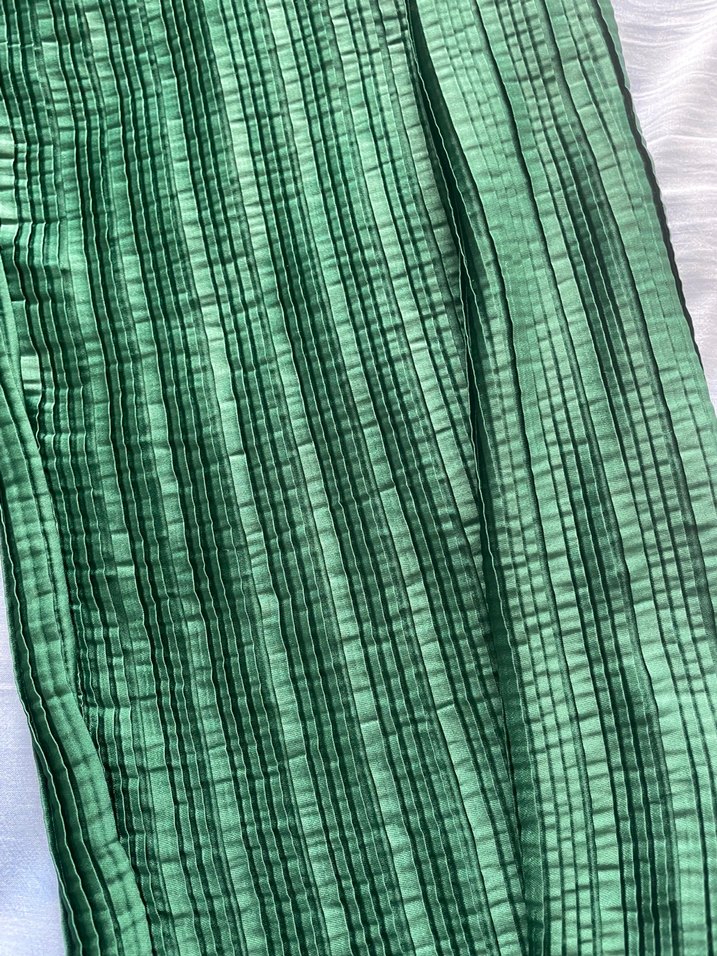 Zara Yeşil Pliseli Kadın Pantolon Ve Bluz Orijinal Ürün - Görsel 3