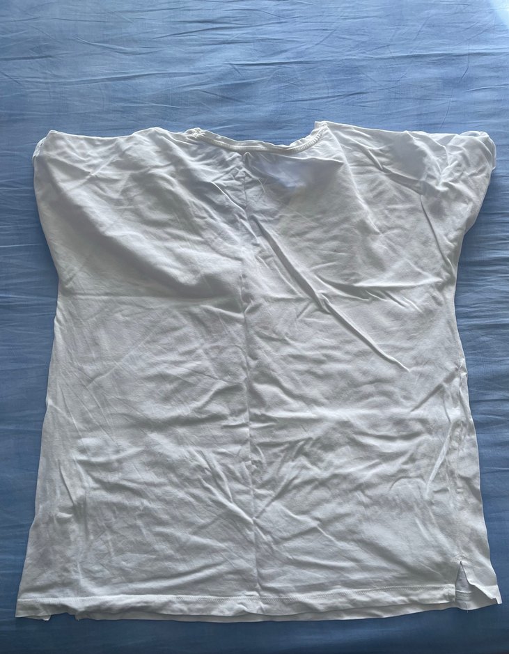 Pull & Bear Kadın Beyaz Keten V Yaka Tişört Orijinal Ürün - Görsel 3