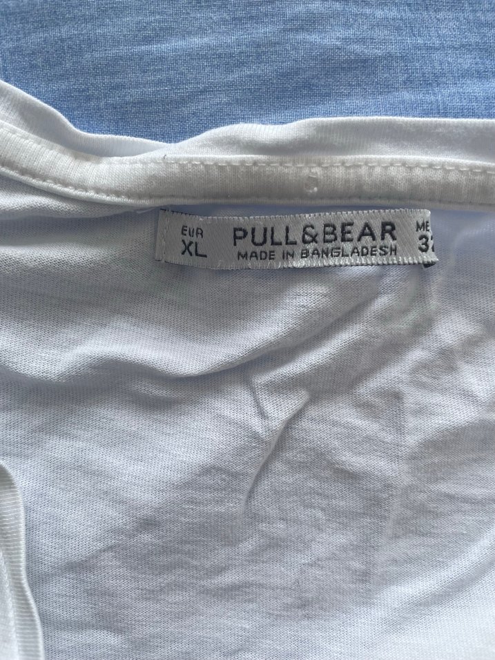 Pull & Bear Kadın Beyaz Keten V Yaka Tişört Orijinal Ürün - Görsel 2