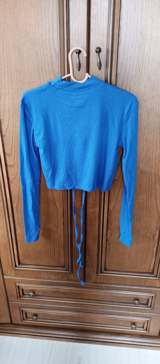 Uzun Kollu Mavi Crop Top - Görsel 5