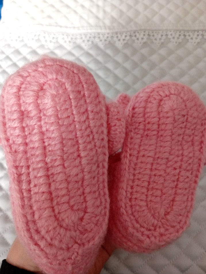 Kız Bebek Pembe Fırfırlı el örgü sandalet - Görsel 2