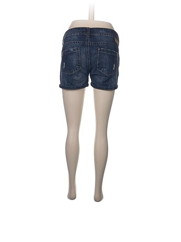 36 Beden Bershka Mini Şort %70 İndirimli.