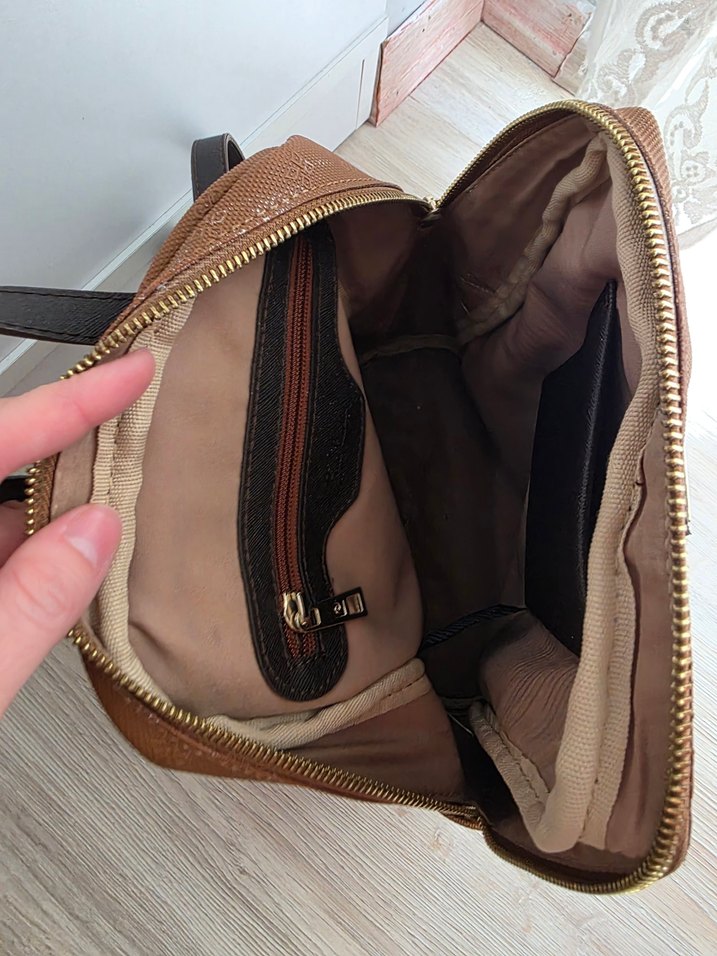 Kahverengi Deri Kadın Sırt Çantası - Görsel 5