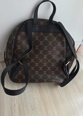 Klasik Zarif Kahverengi Deri Sırt Çantası - Görsel 2