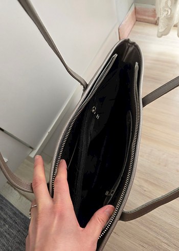 Gri Deri Kadın Omuz Çantası - Görsel 4