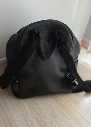 Siyah Deri Fermuarlı Kadın Sırt Çantası - Görsel 3