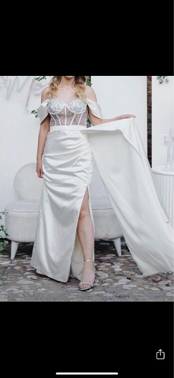 Nişan elbisesi